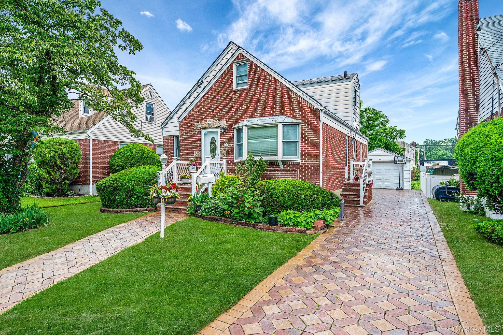 Welcome to 58 N Rockaway Avenue, Lynbrook, NY.