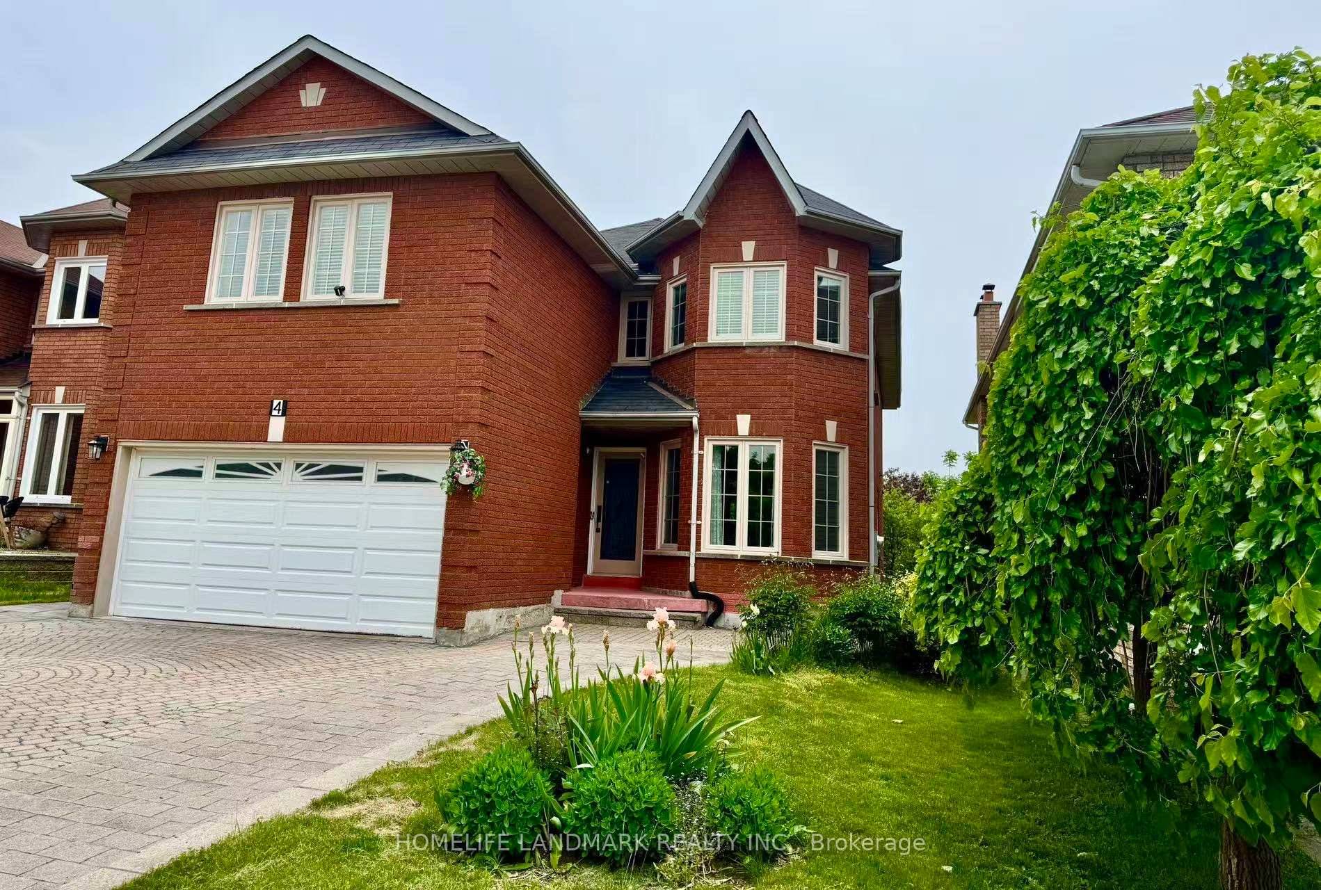 Gorgeous Green Park Home In Highly Desirable Richmond Hill Location.
