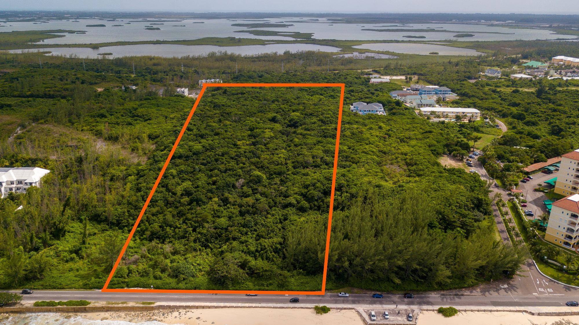 WEST BAY STREET Land New-Providence