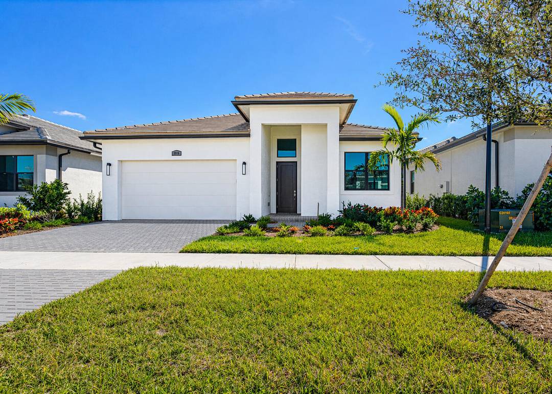 Limited time move in special save up to 3600 in your first year !