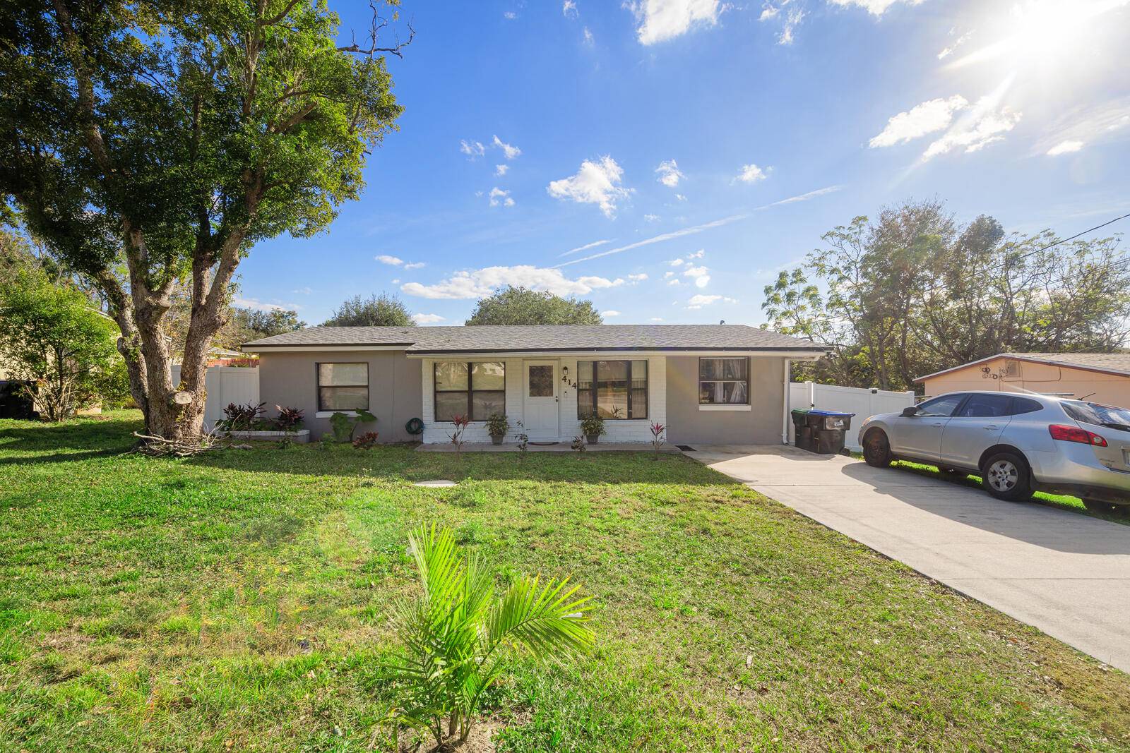 Uncover your ideal home in this exquisitely renovated 4 bedroom, 2 bathroom property, boasting over 1300 sqft of welcoming living space.