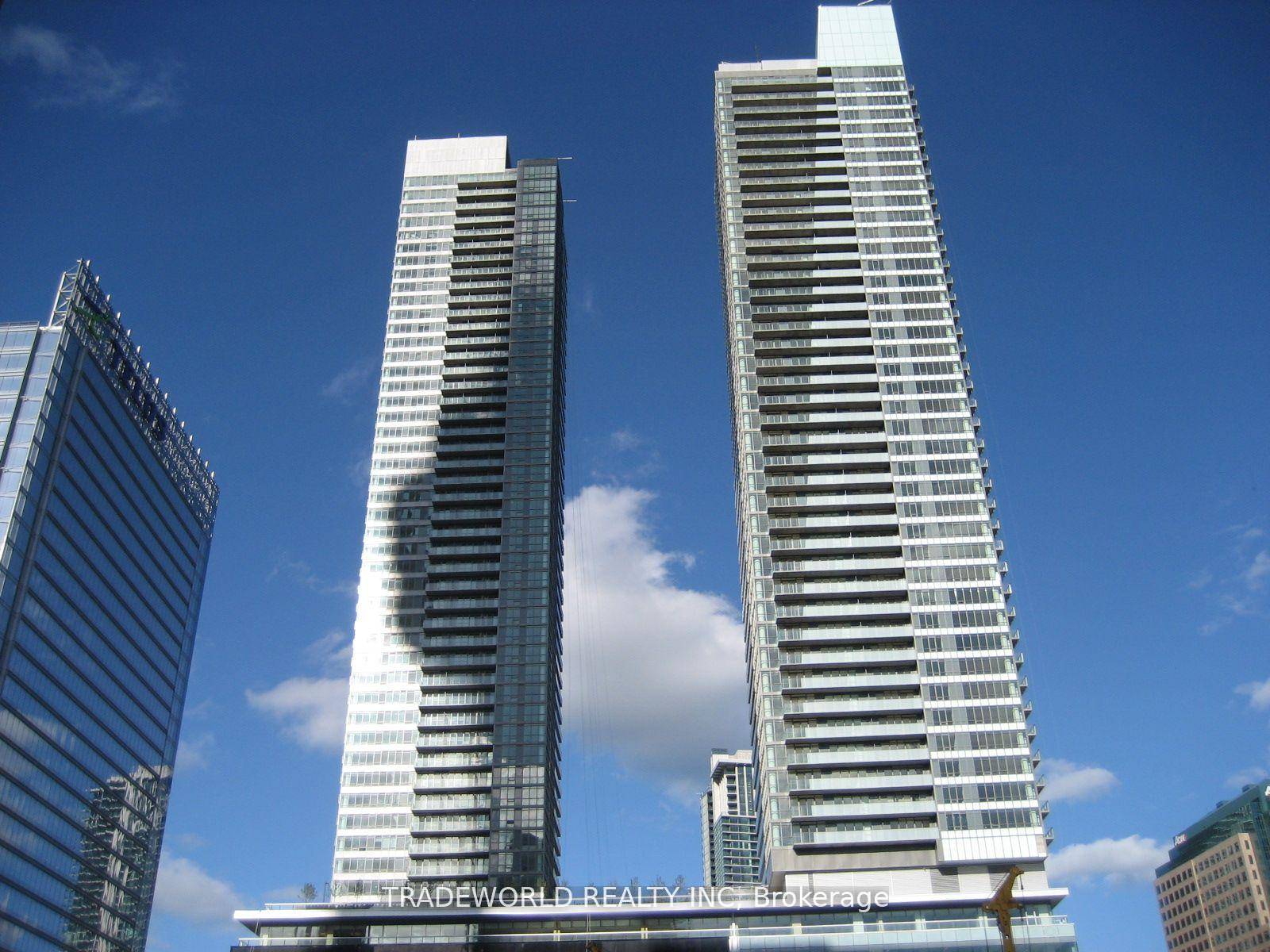 Prestigious Maple Leaf Square 1 Bedroom Unit In Approx.