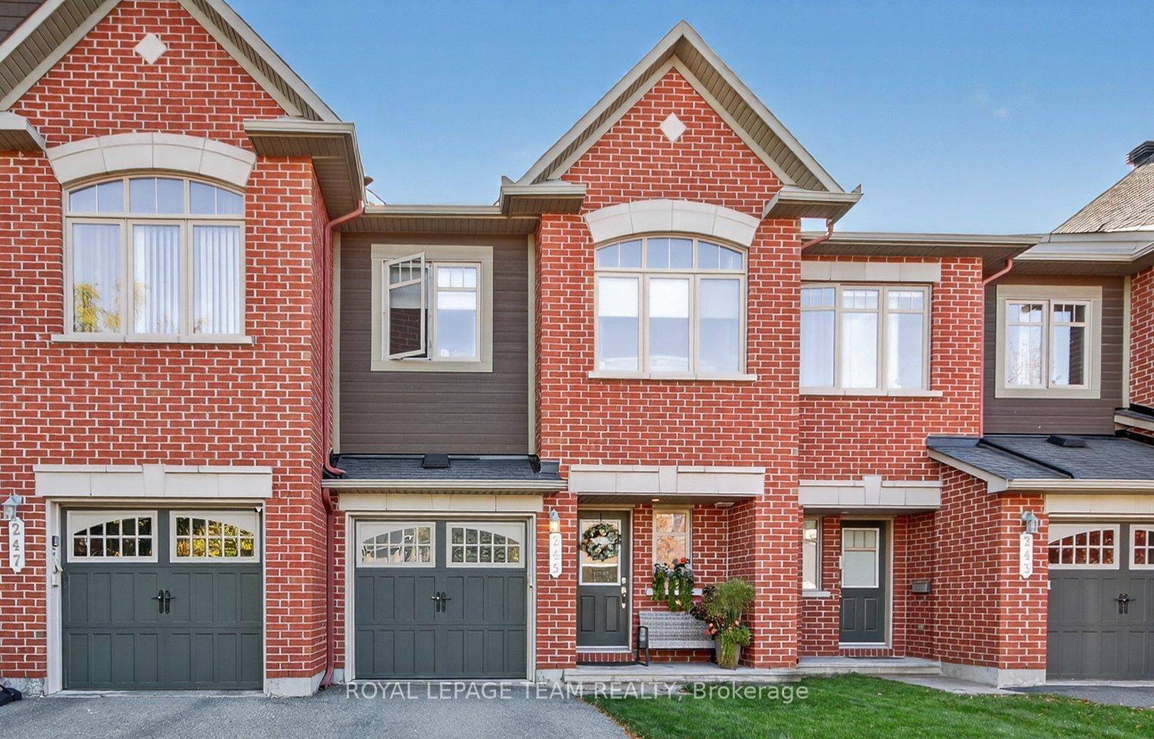 Welcome home to this beautifully maintained Minto built Greenwich model townhome offering 1, 818 sq ft of well designed living space on a quiet, family friendly crescent.