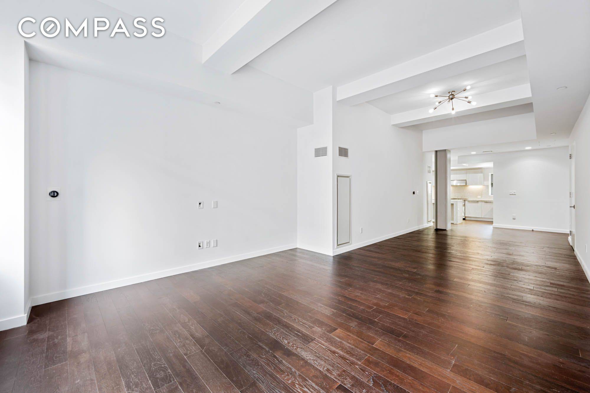 Elegant 2 Bedroom Residence at Warren Lofts Tribeca Living at Its Finest This expansive 2 bedroom, 2 bath home at the coveted Warren Lofts offers soaring 11 foot ceilings and ...