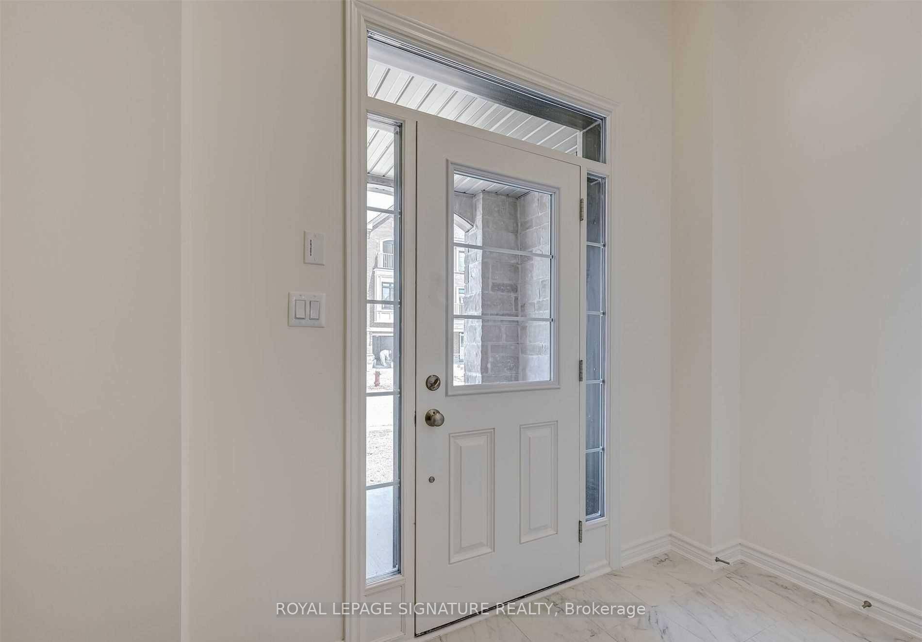 Bright and Sunny Freehold Townhouse Located In Milton's Ford Community.