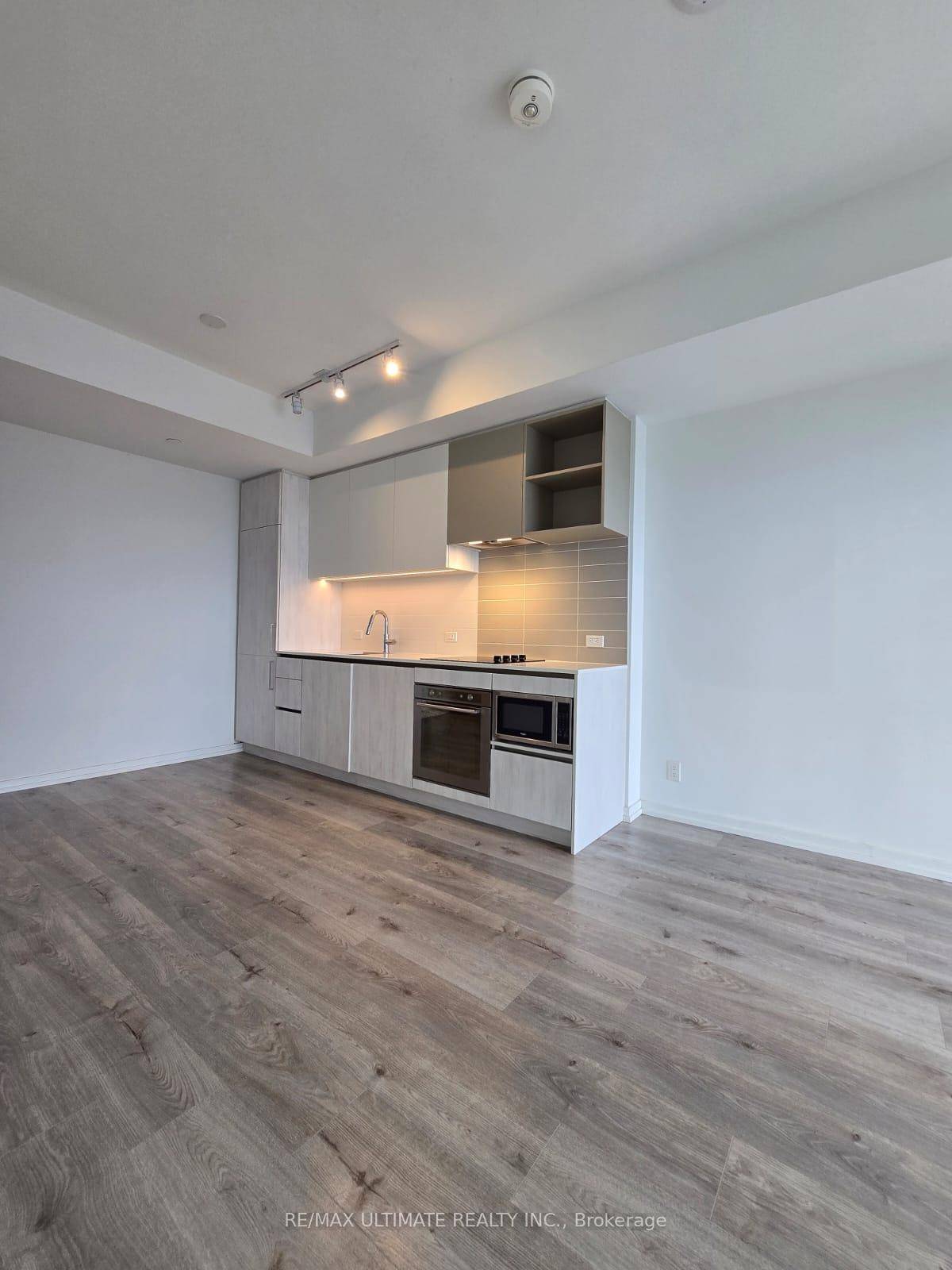 Luxury Living on the 37th Floor at Transit City 4 !