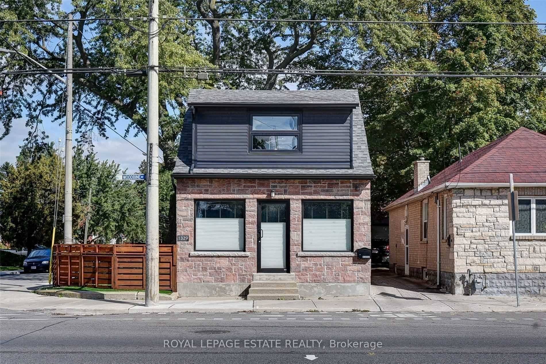 Bright amp ; Spacious 1 Bedroom, 1 Bathroom Basement Apartment With A Private Entrance.
