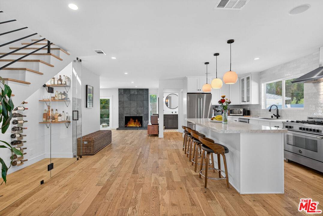 3867   Lyceum Ave 4BR Marina Del Rey La