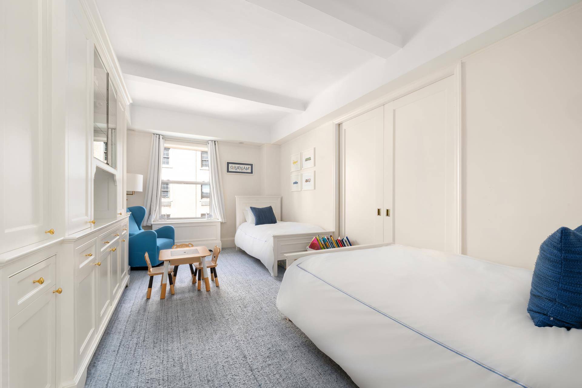 Meticulously renovated classic prewar seven room home, in one of the Upper East Side's premier full service coops buildings.