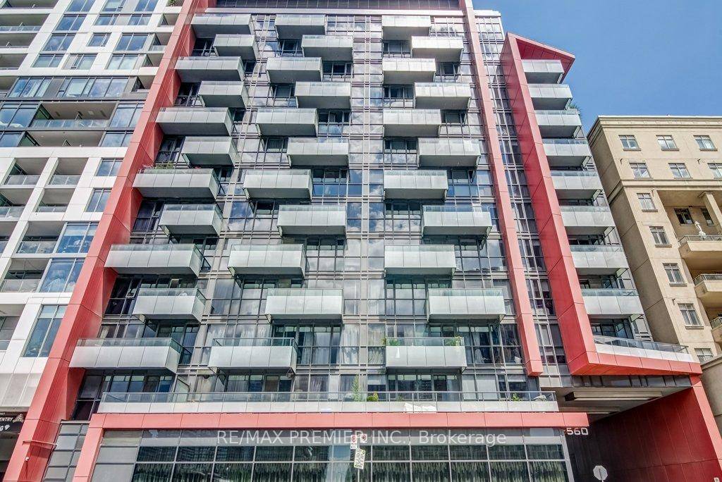 Luxury Living at The Reve by Tridel !