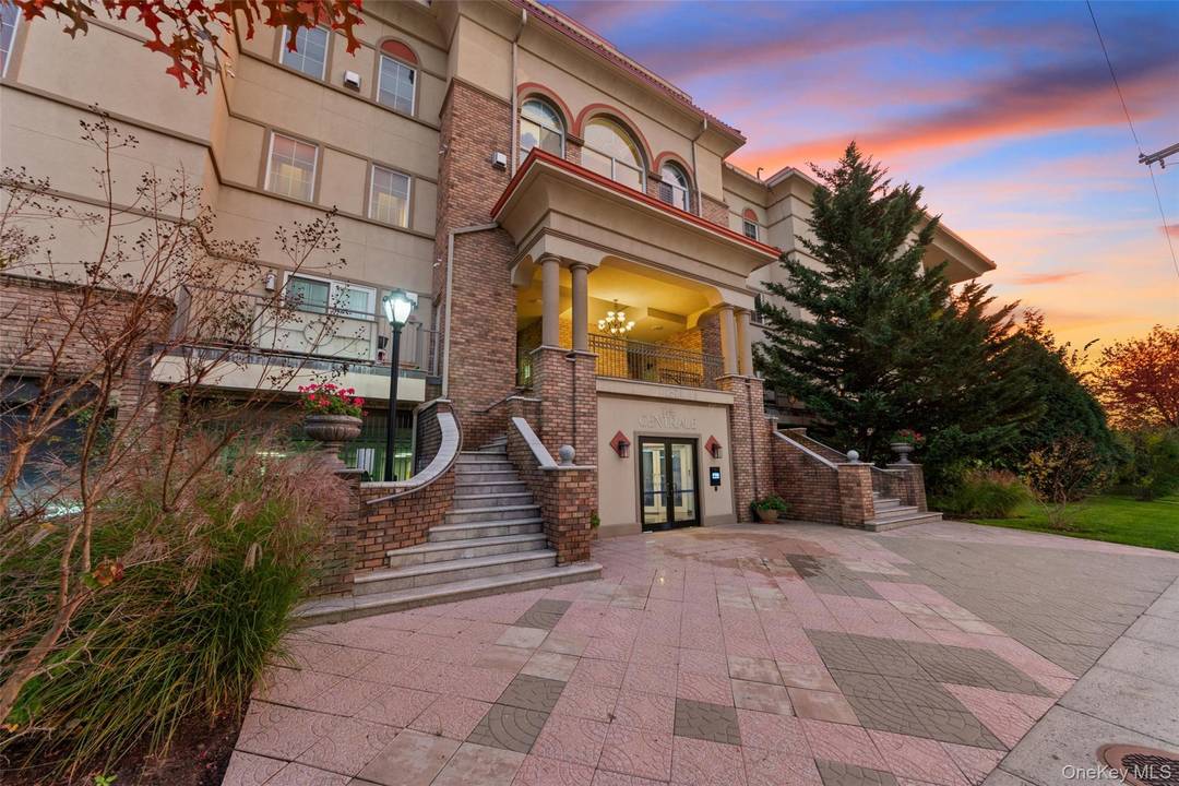 Seize the opportunity to own this spacious 2 bedroom, 2 bath condo ideally situated in a prime location of White Plains.