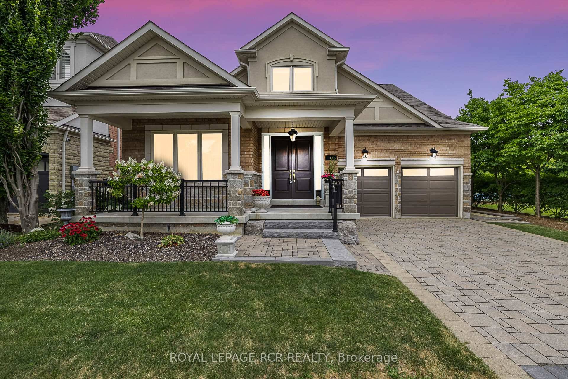 Rare 2500sf 3 1 Bedroom Bungaloft primary suite on main floor with soaring ceilings, stylish finishings and open concept layout backing to the golf course in the prestigious and safe ...