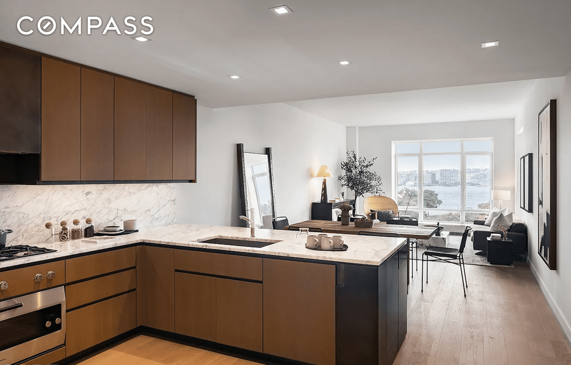 Brand New Luxury Residence at The Cortland Available for Rent !