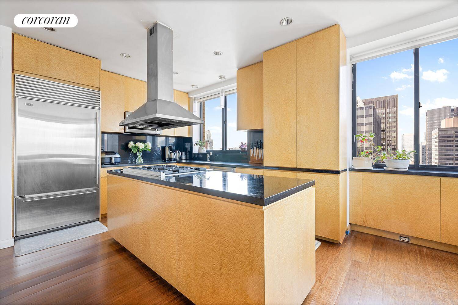 Welcome to Penthouse 2A at the Highpoint Condominium a rare and refined 4 bedroom, 4 bathroom duplex offering sweeping river views and iconic sights of the Chrysler Building and Empire ...