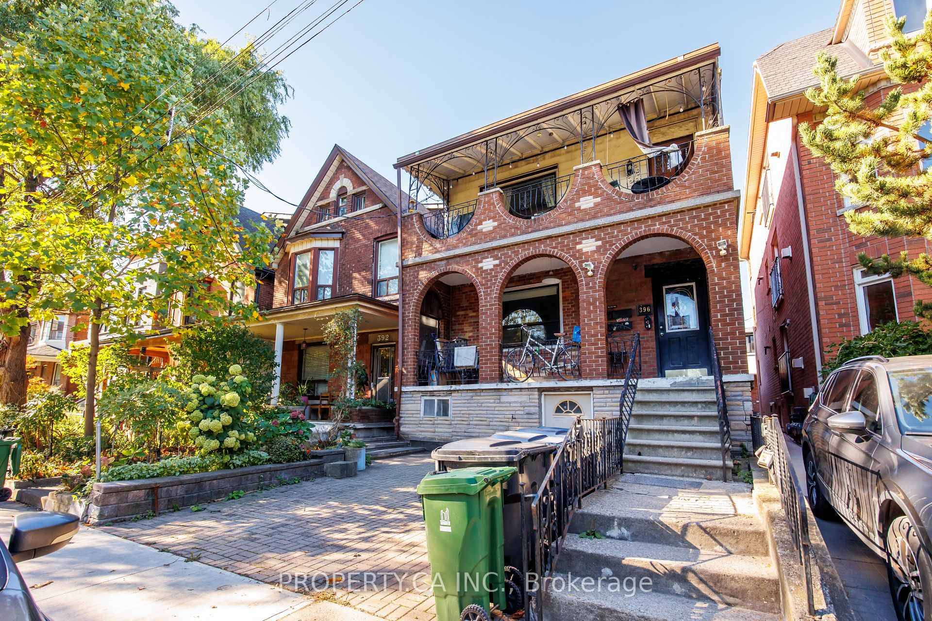 A well maintained detached fourplex in the heart of one of Toronto's most sought after neighbourhoods, Palmerston Little Italy.
