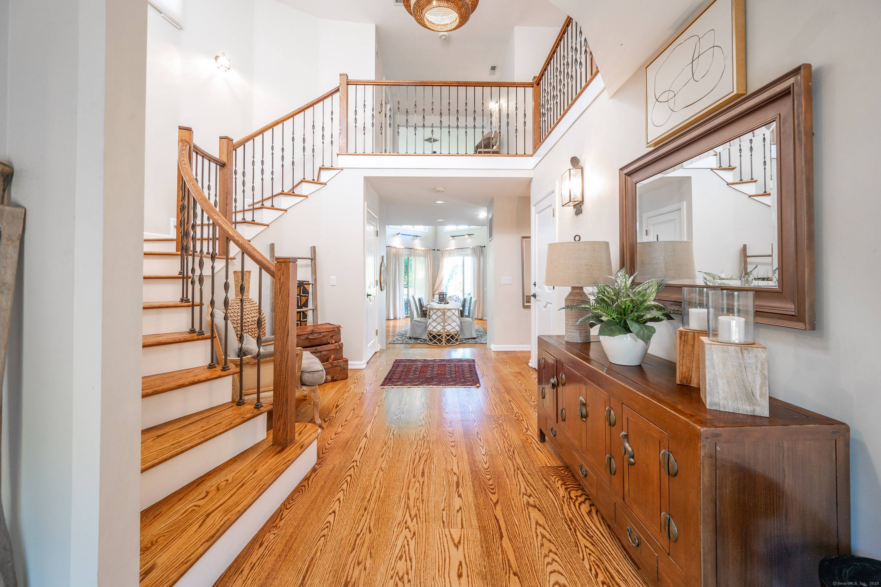 Exceptional waterfront lake home available for WINTER and SPRING rental in Danbury, CT !