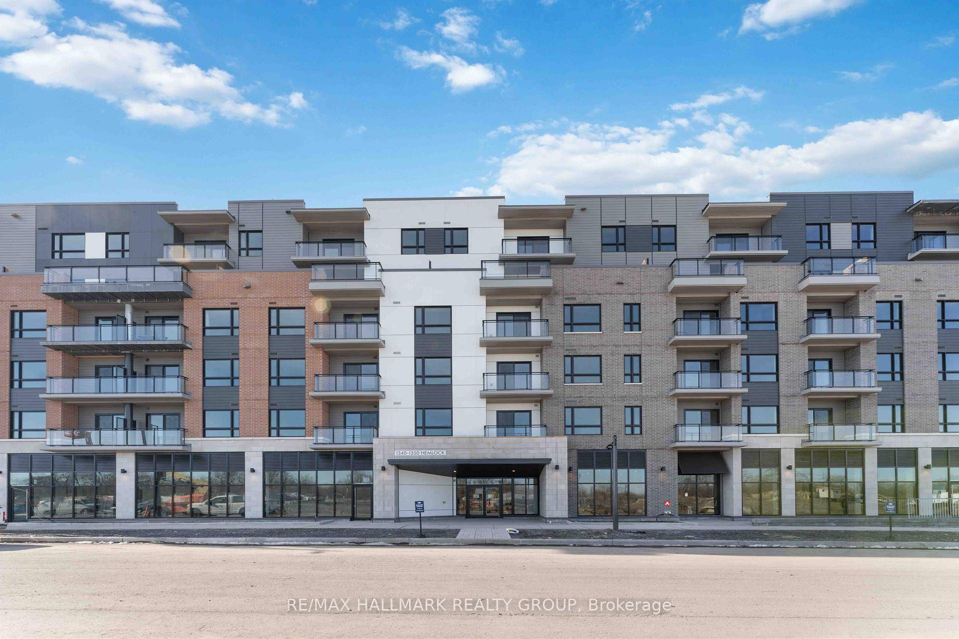 Position your business in the fast growing Wateridge Village at 1340 Hemlock Rd.