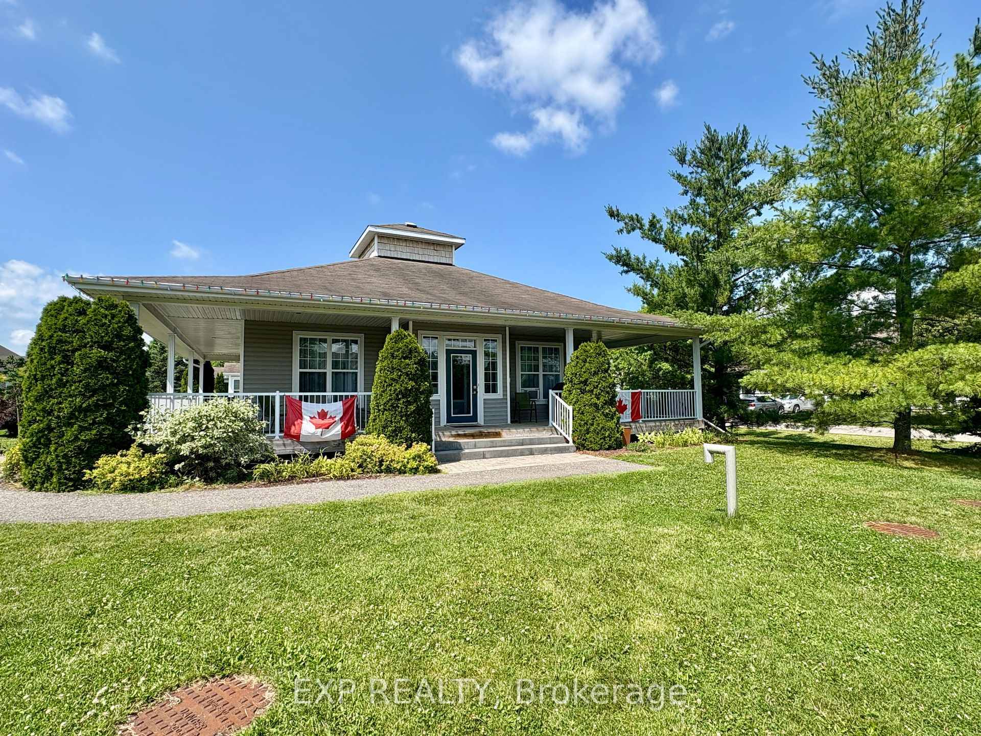 Rarely offered semi detached bungalow in the peaceful enclave of Anderson Park, a distinctive 50 ADULT LIFESTYLE COMMUNITY designed for easy, low maintenance living !