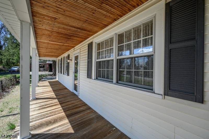 Bright Spacious 4 Bed 1. 5 Bath Colonial situated on 2 lots in desirable Warren is waiting for you !