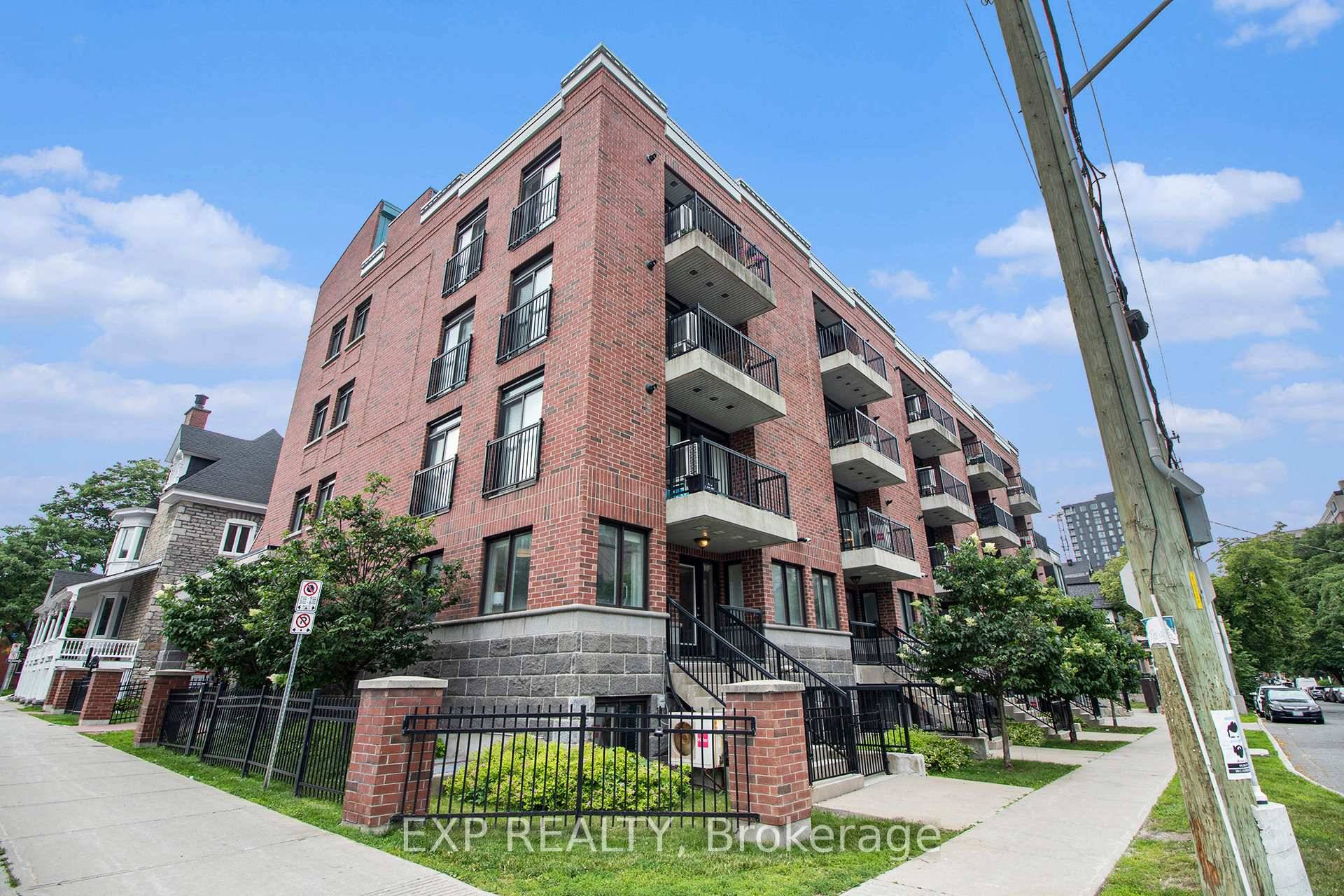 Welcome to 146 Daly Avenue, a bright and spacious 1 bedroom, 1.