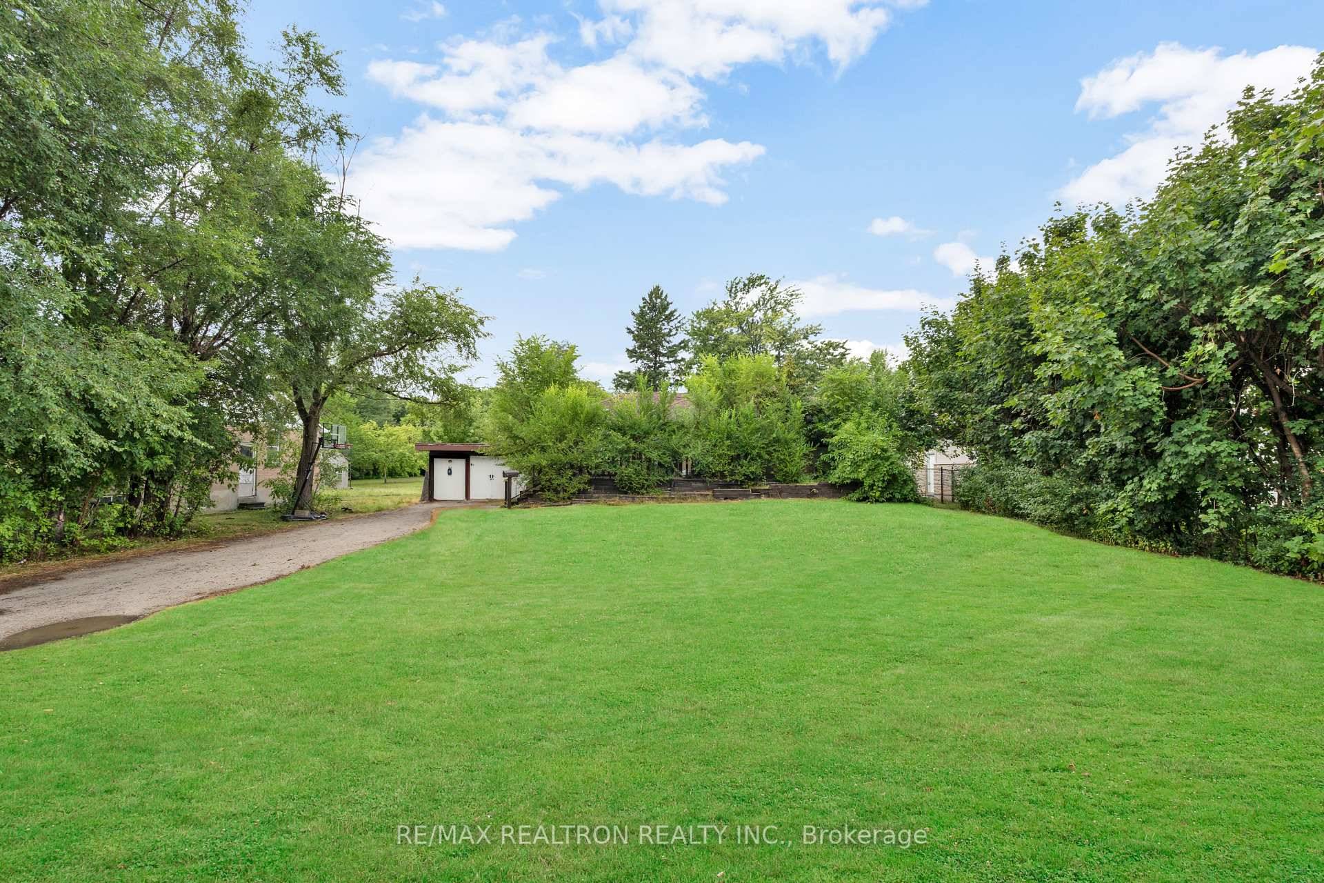 Beautiful Premium Lot 82.