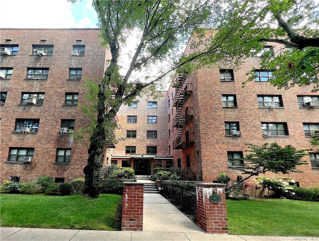 Spacious 3 bedroom apartment in desirable location, less than half a mile from New Rochelle High School and Iona University, 1 mile from New Rochelle Train Station 35 min.