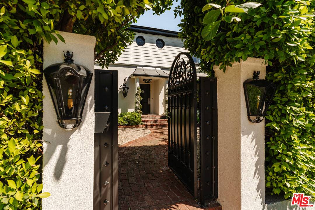 1130 Sierra Alta Way 3BR Sunset Strip La