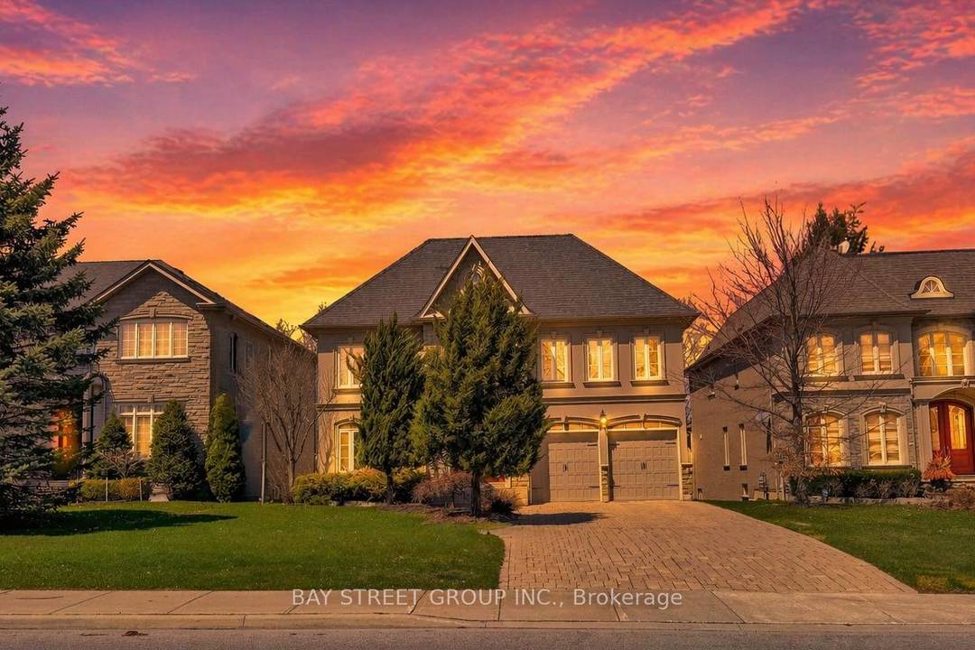 Exceptional luxury home in Richmond Hill.