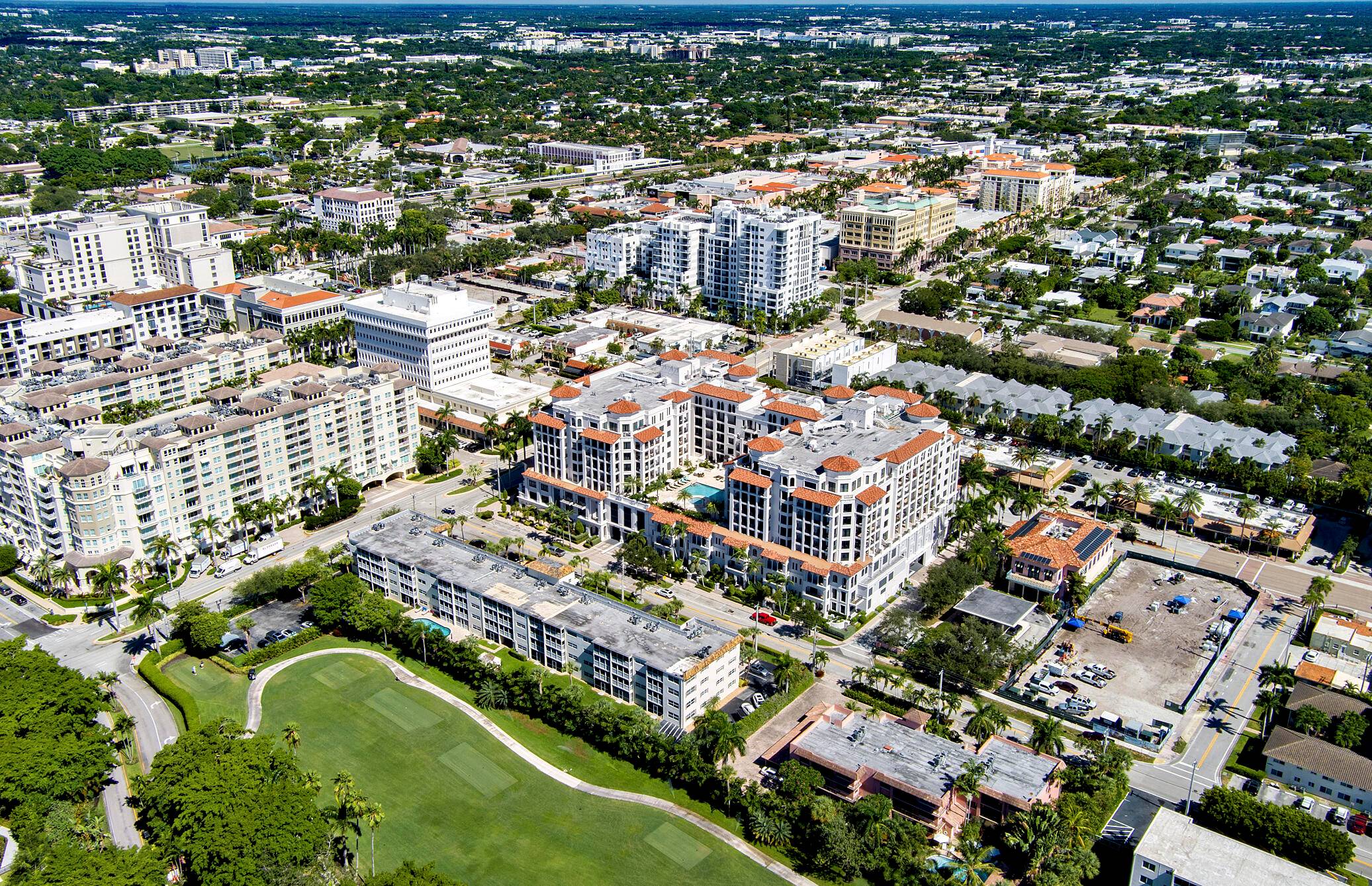 Wonderful Downtown Boca Raton Location, Short Stroll to Everything Boca Has to Offer, Shopping, Restuarants, Mizner Park, Parks and Beaches, Two Bedroom, Two Bathroom, Neutral Tile Living Areas, Hurricane Windows ...