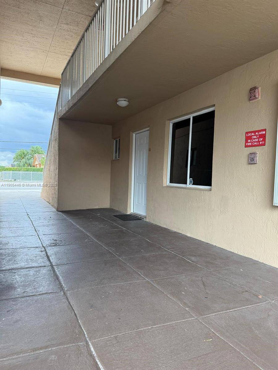 Spacious corner unit with 3 bedrooms and 2 bathrooms, in great condition and located in one of the most desirable areas of West Hialeah !