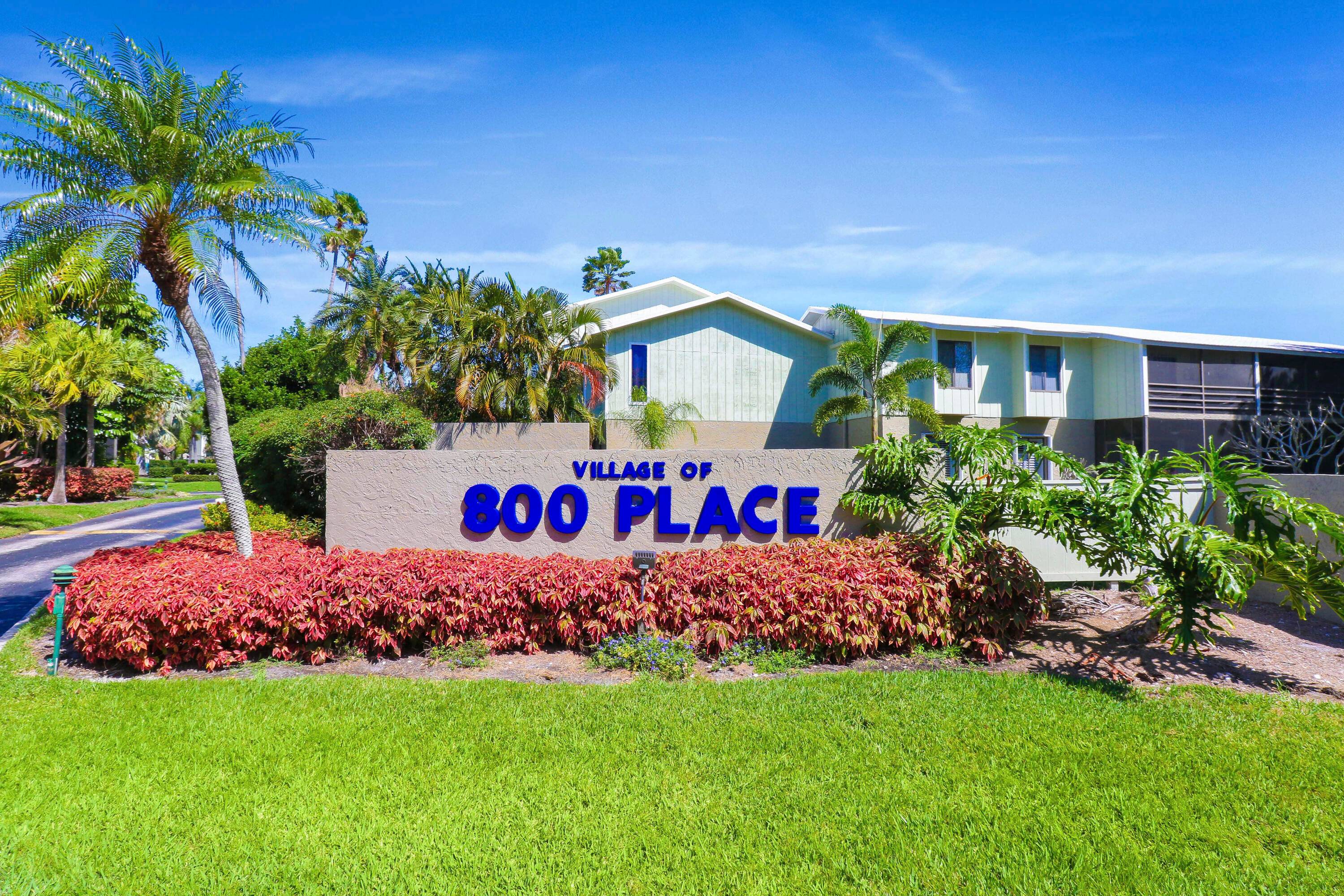 Prime Location near downtown Stuart and Jensen Beach !