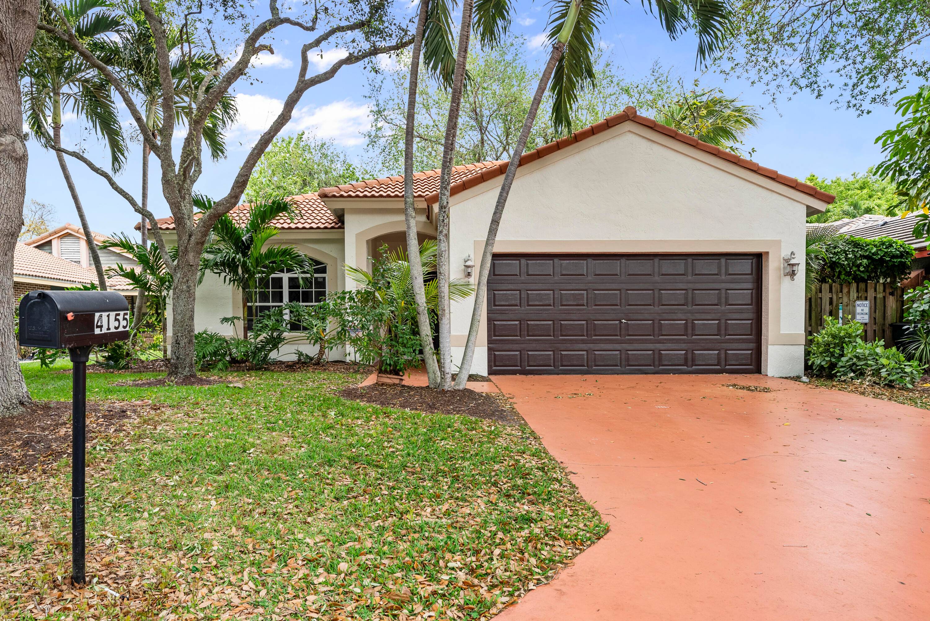 Here is Florida living at this charming 3 bedroom, 2 bath home in Delray Beach's coveted Hanover Windy Creek neighborhood.