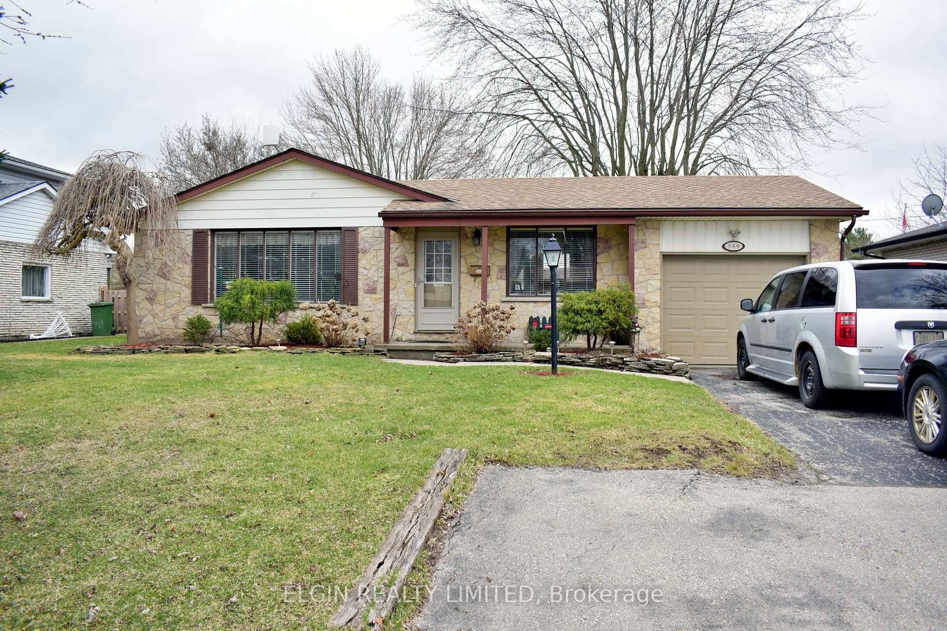 Well maintained 3 bedroom, 2 bathroom bungalow in a desirable neighborhood !