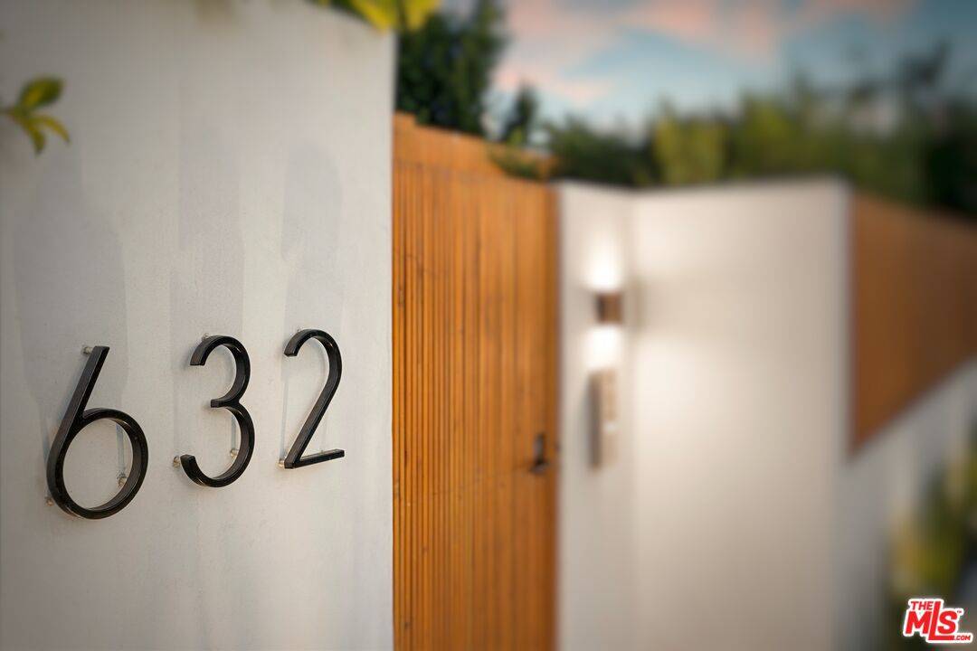 632  N La Jolla Ave 4.0 Beverly Grove LA
