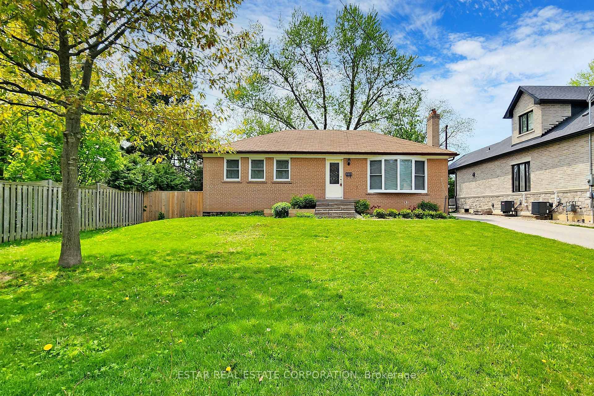 In The Heart Of Old Markham Village Well Maintained Bungalow Updated Living Room amp ; Bathroom.
