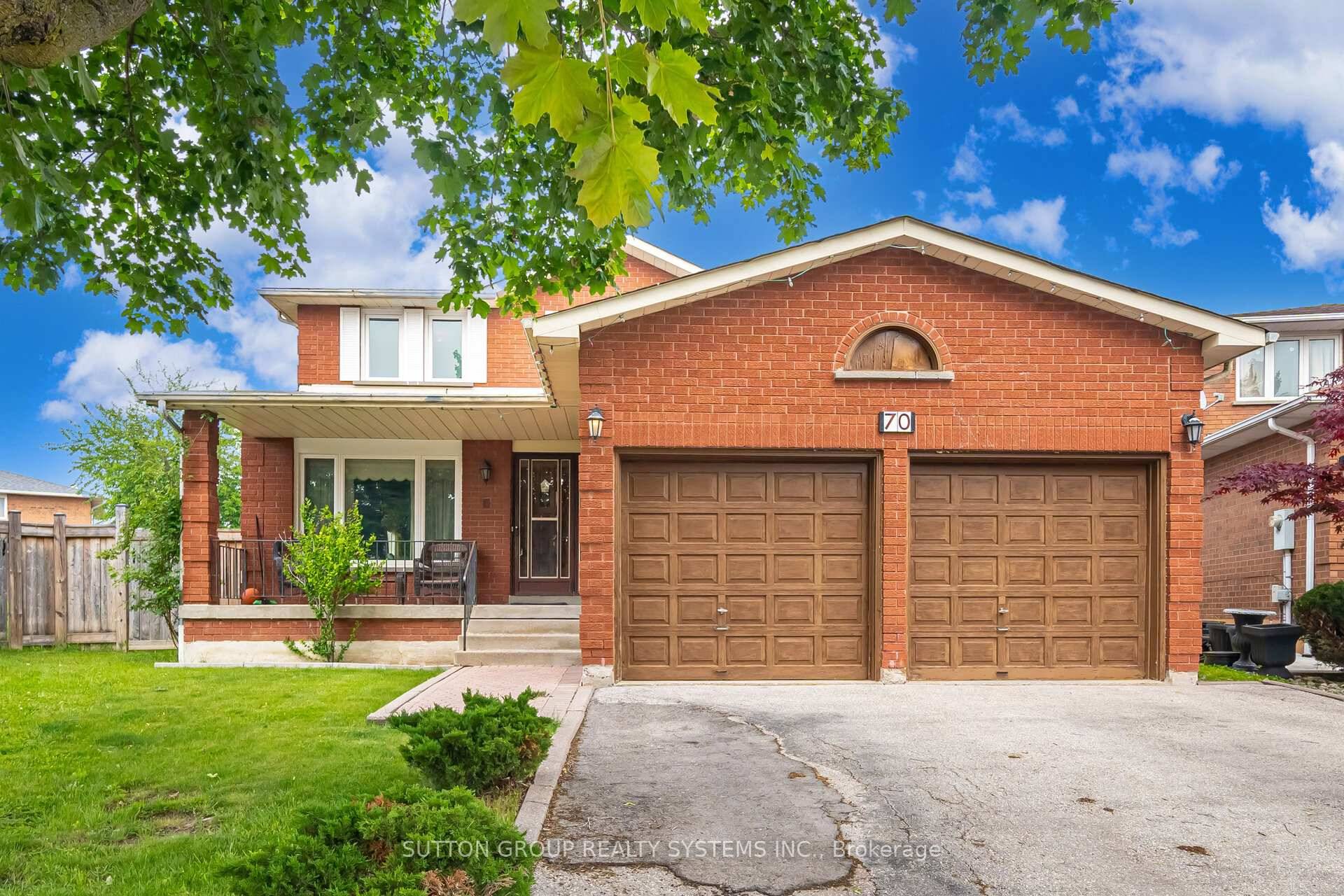 Welcome to 70 Amaretto Court, Woodbridge First Time Offered !