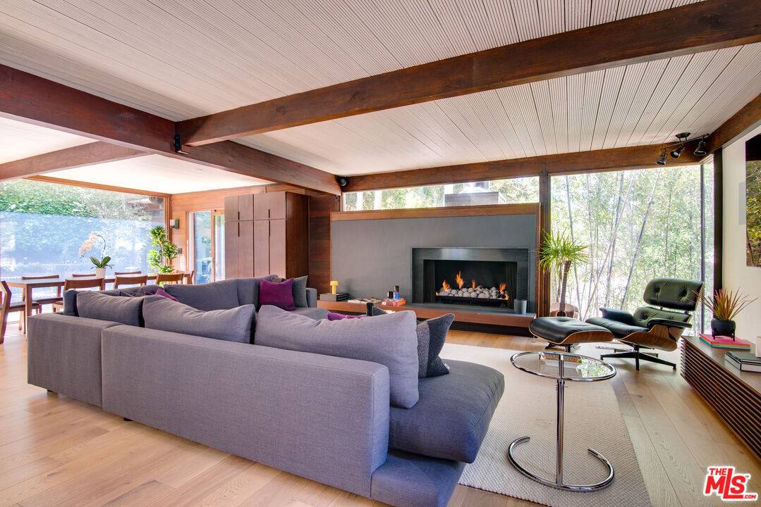 9624   Yoakum Dr 3BR Beverly Hills Post Office | B.H.P.O. La