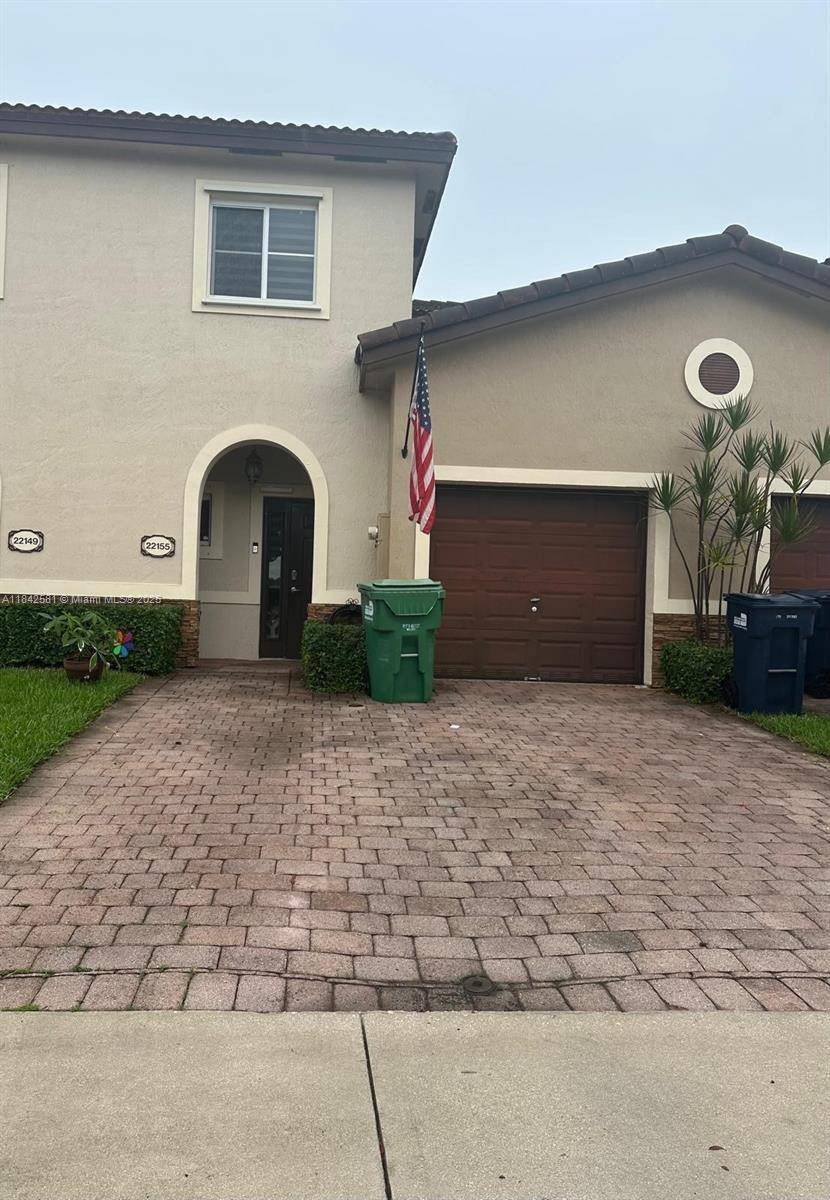Welcome to your next home in sunny Cutler Bay !