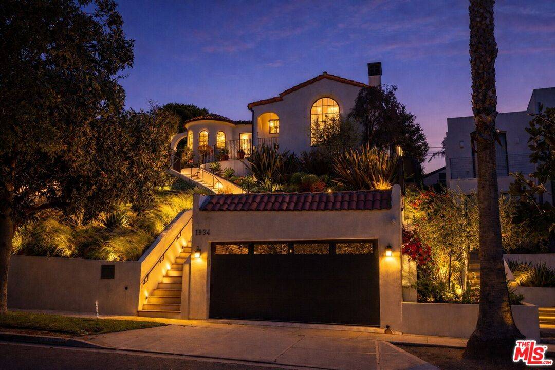 1934 Fairburn Ave 4BR Beverlywood La