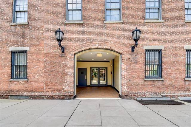 227 CHRISTOPHER COLUMBUS DR New Jersey