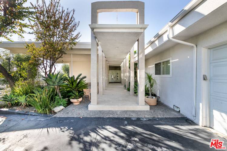 8900   Alto Cedro Dr 7BR Beverly Hills Post Office | B.H.P.O. La