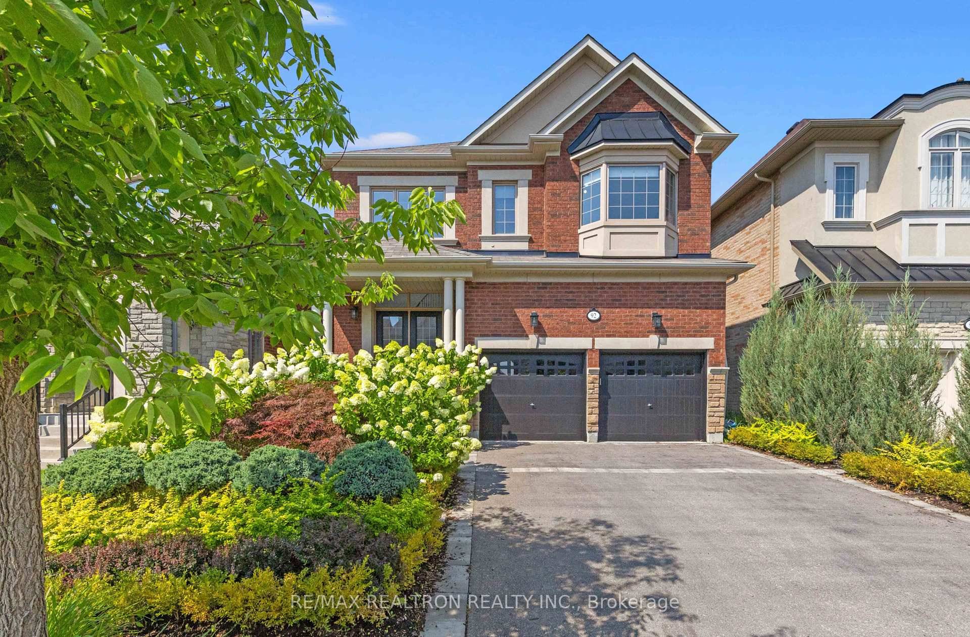 A Rare And Stunning 5 Bedroom Family Home Nestled On A Quiet, Family Friendly Court In One Of The Most Desirable Sought After Lebovic Campus Neighborhoods !