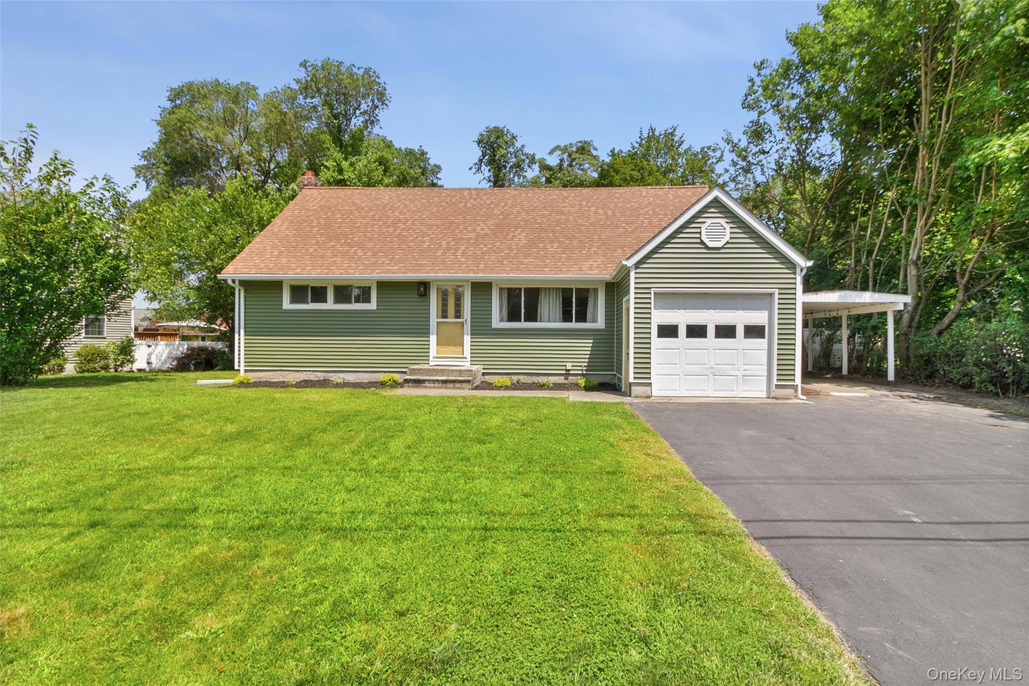 Charming, Fully Renovated 4 Bedroom Home in the Heart of New Hamburg Welcome to this adorable and completely renovated 4 bedroom, 2 bathroom home.