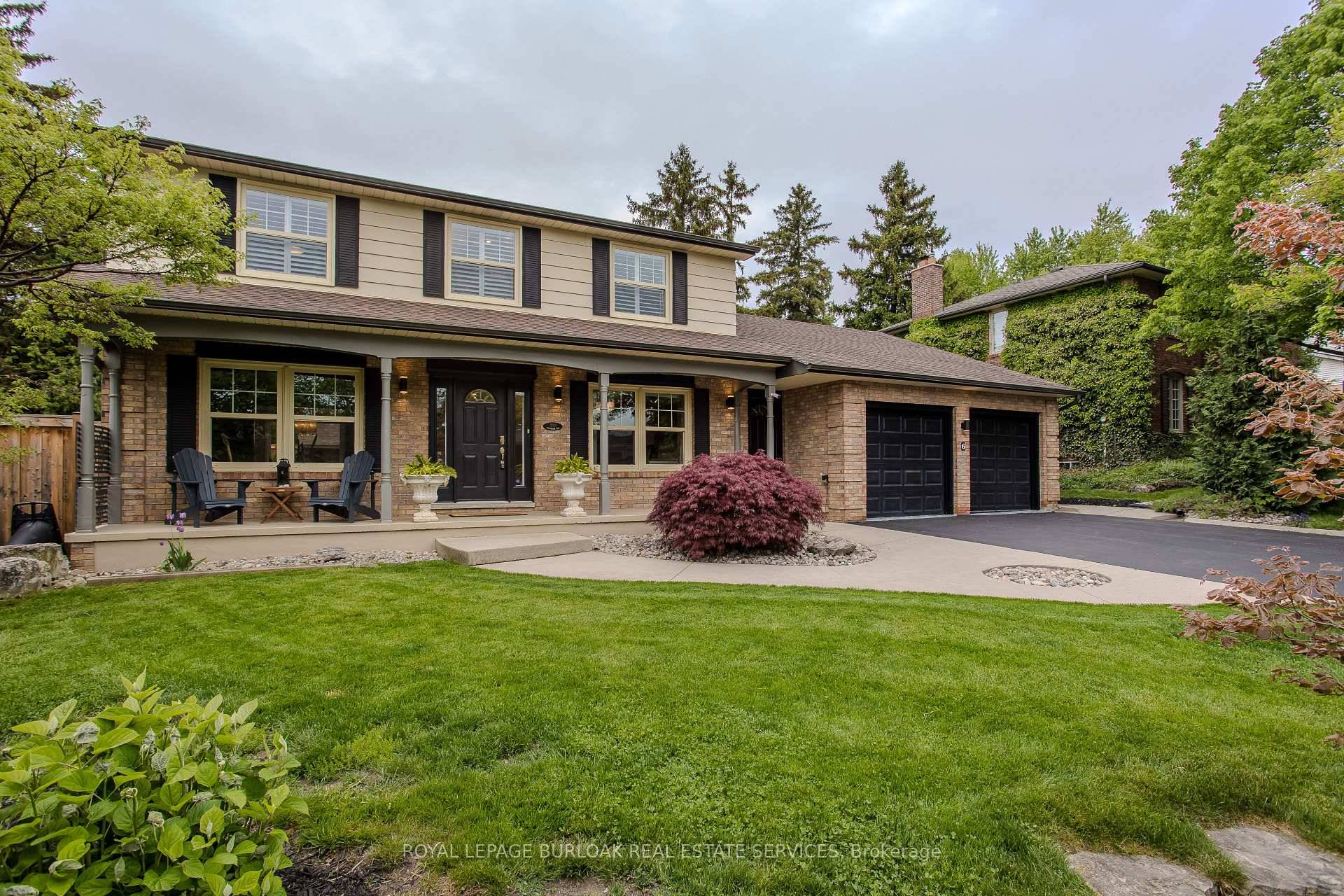 Tucked away on a quiet, family friendly crescent, this beautifully updated 4 bed home offers the perfect blend of comfort, functionality, and style in sought after Waterdown.