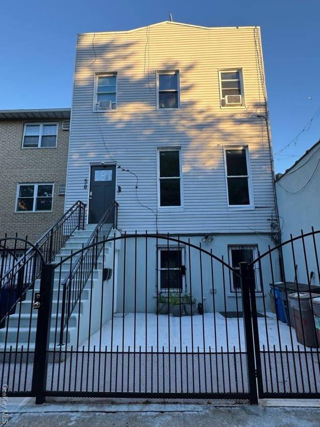 Welcome to this spacious, newly renovated 3 bedroom, 2 bathroom duplex located in a charming Bushwick townhouse.