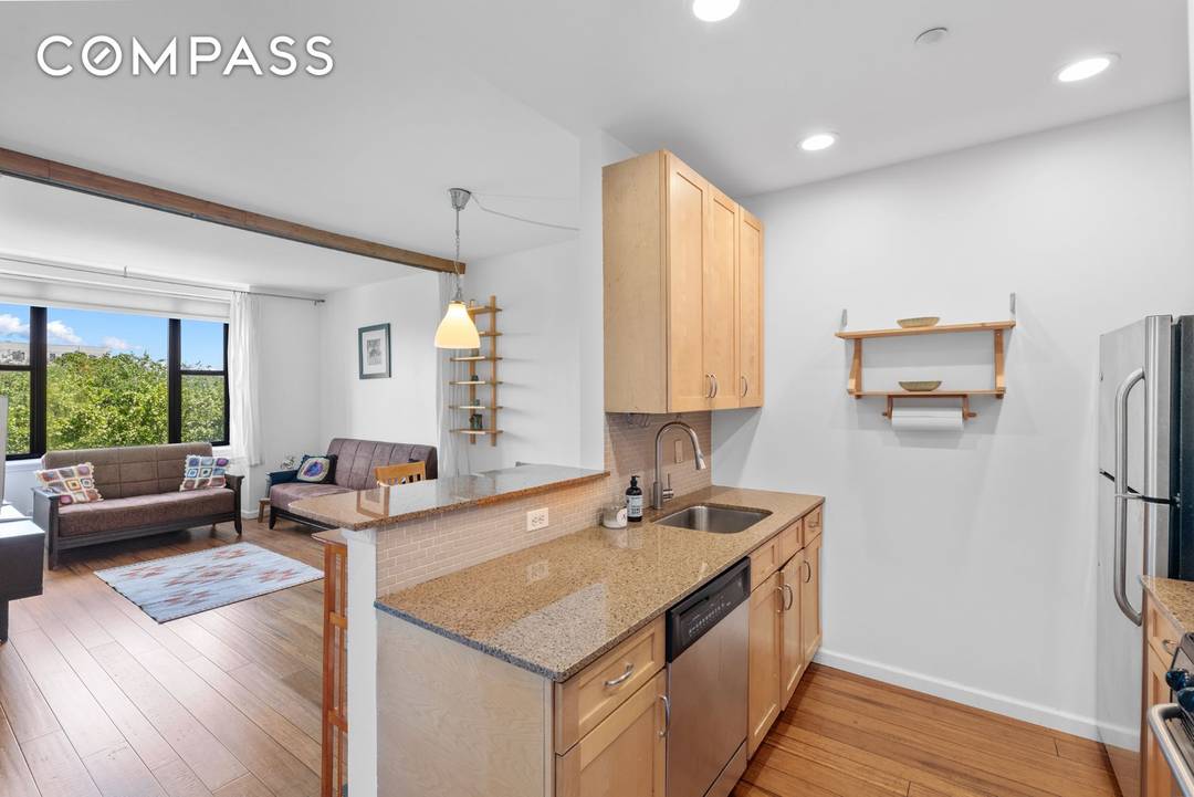 Active 421 A tax abatement in the building !