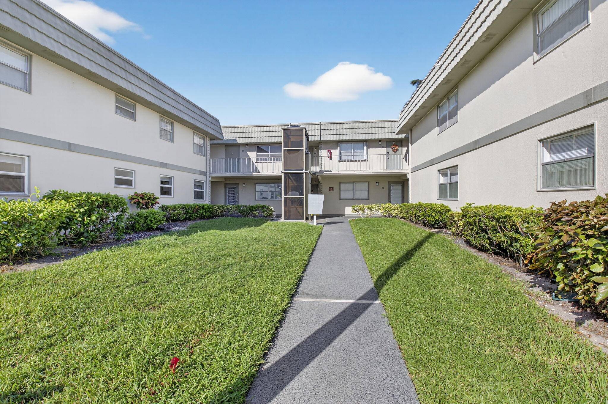 60 Brittany B Condo Palm Beach