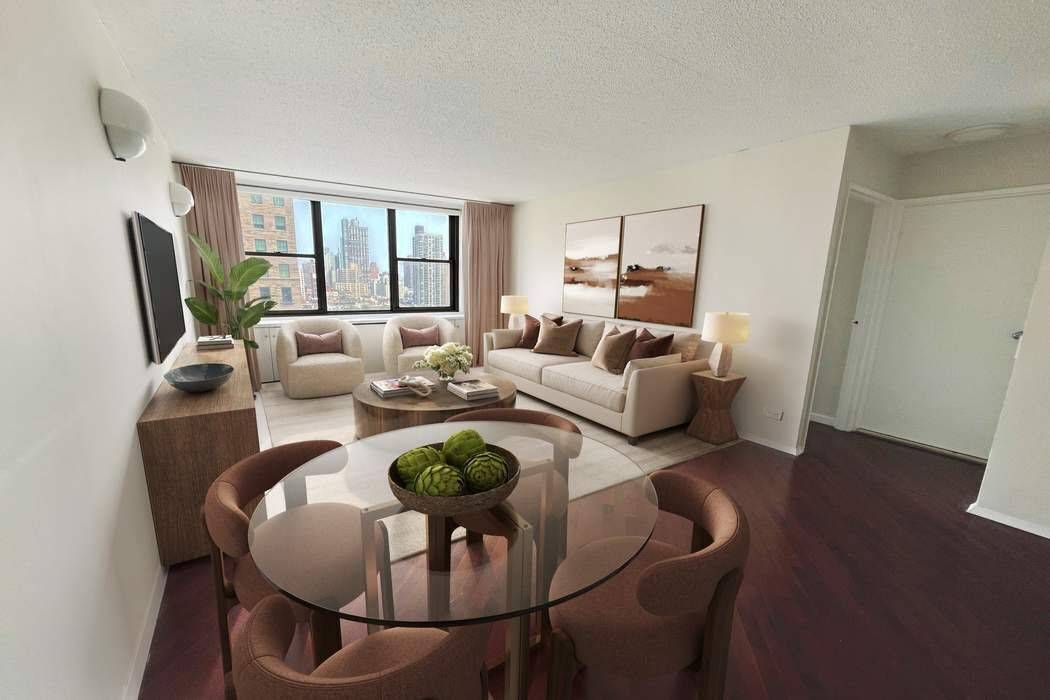 Welcome to this beautifully appointed one bedroom, one bathroom condominium in one of the Upper East Side's most prestigious and well established luxury buildings.