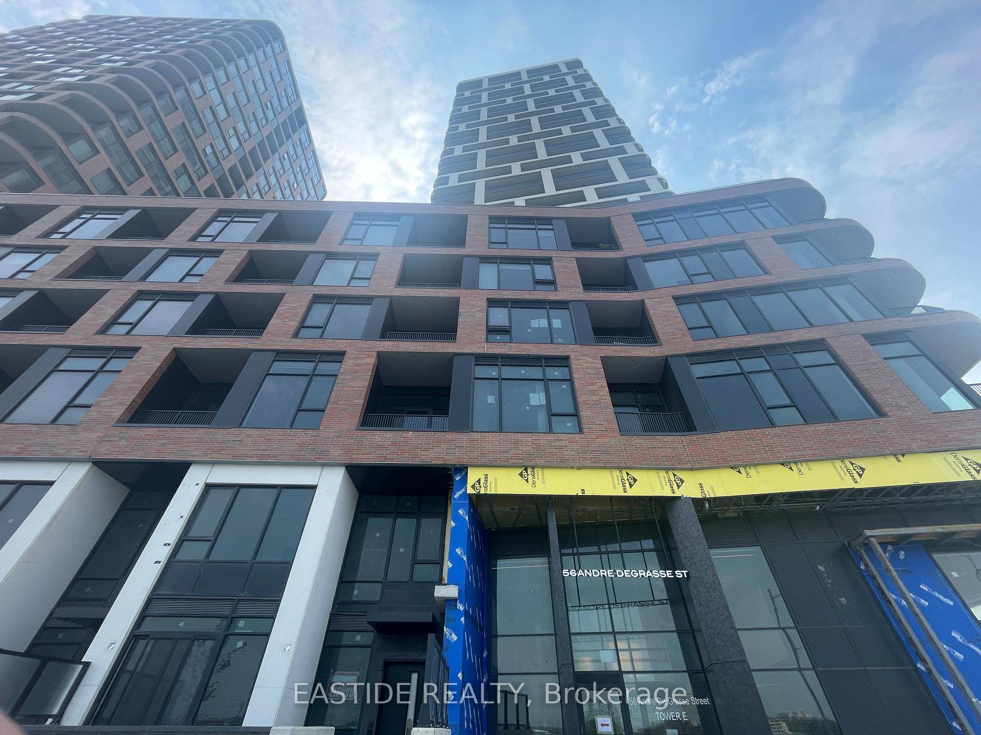 Welcome To Gallery Towers In The Heart Of Downtown Markham !