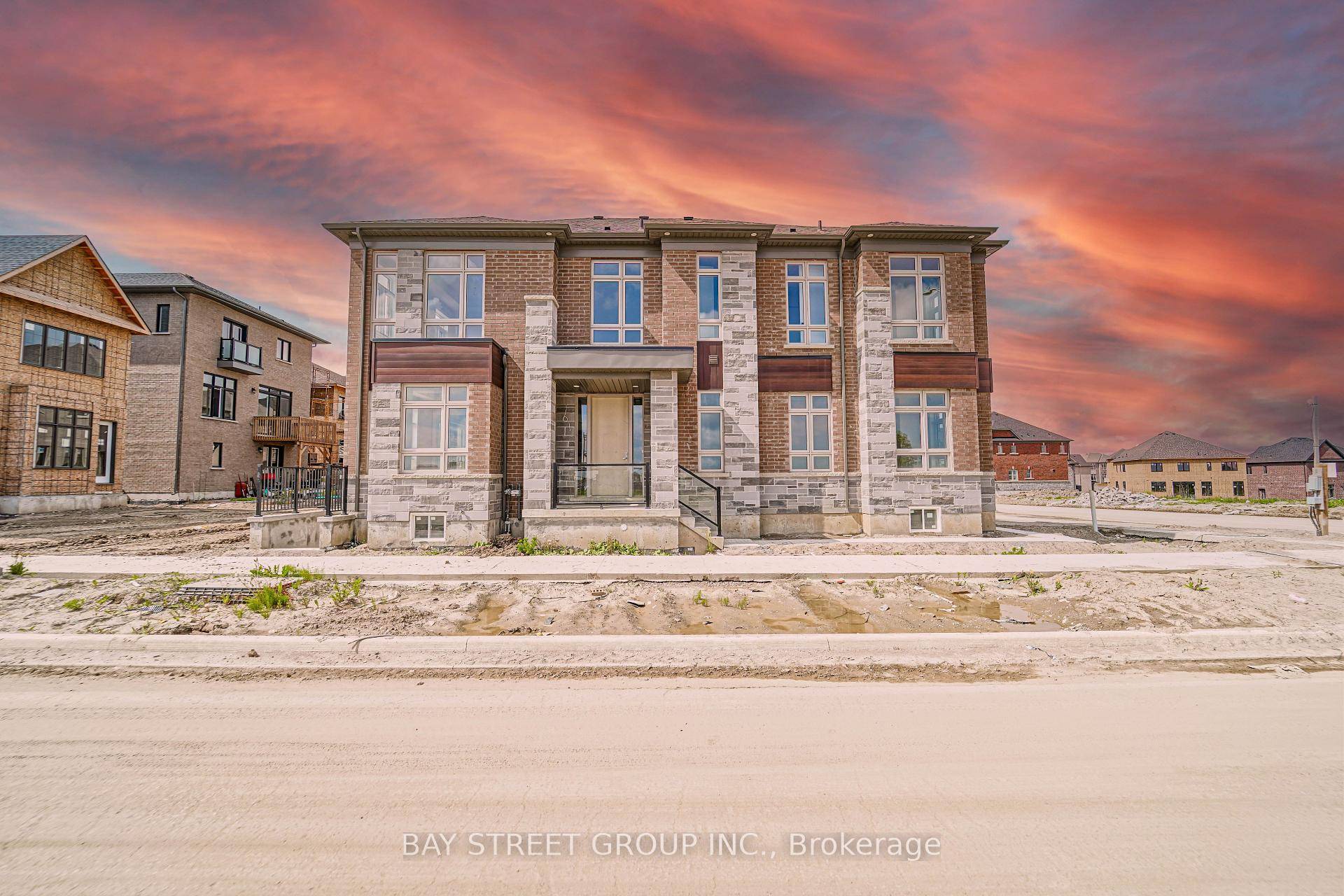 Free security system A stunning, One year old 4 bedroom home located in the desirable new subdivision, Oakridge Meadow, at Leslie St amp ; Stouffville Rd, Richmond Hill.